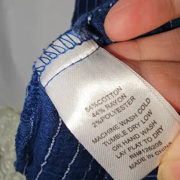 Joie Women's Blue Pin Striped Pullover Cotton Rayon Top Size 1X - Picture 8 of 8